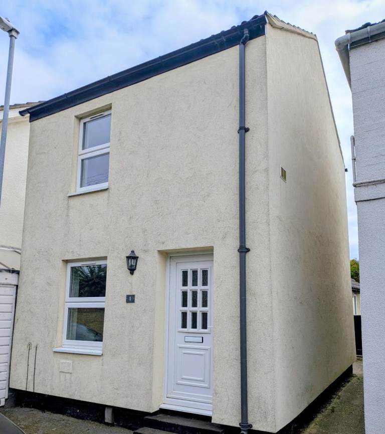 2 Bed Period Detached House