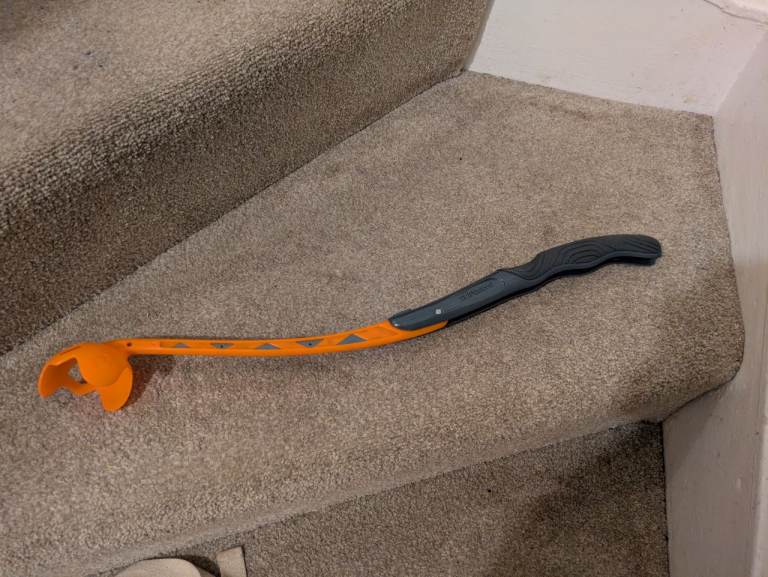 SKIPDAWG Dog Ball Launcher Toy