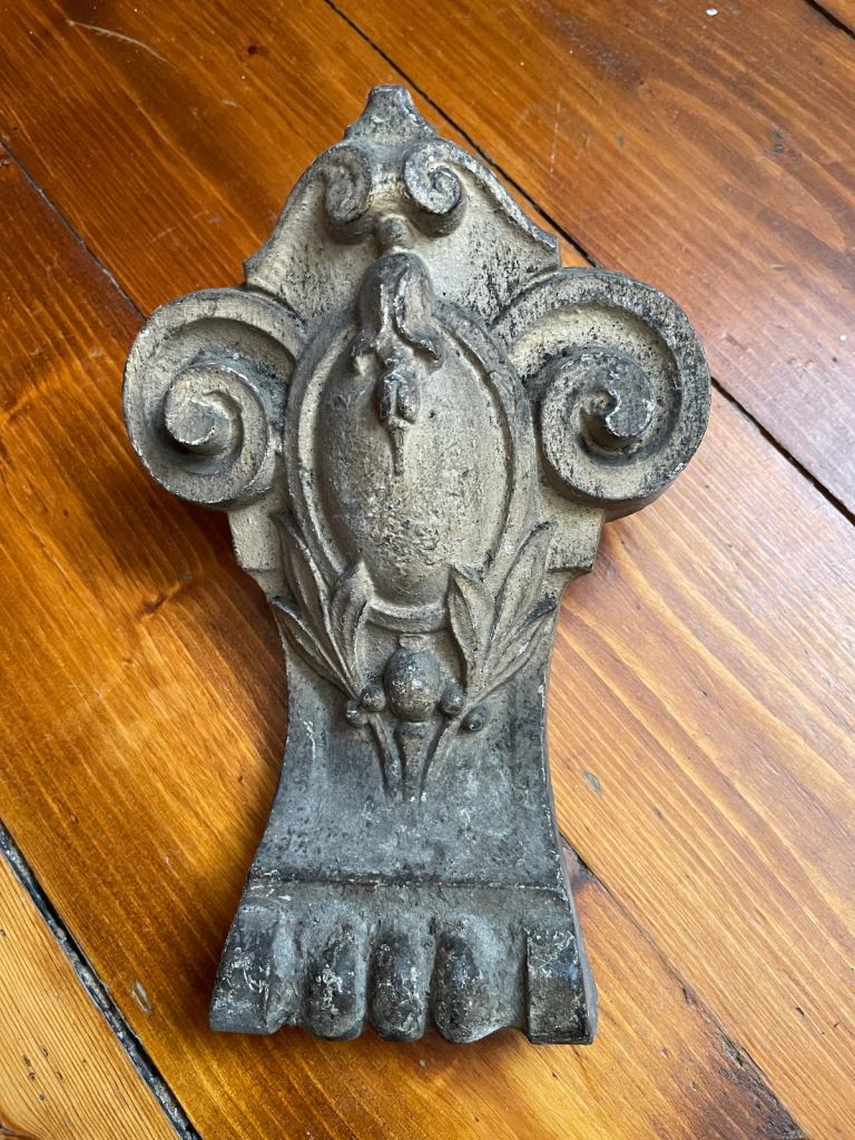 image for Vintage heavy metal bath claws / feet 