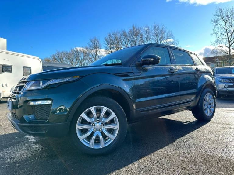 2016 Land Rover Range Rover Evoque 2.0 TD4 SE TECH 5d 177 BHP Estate Diesel Manual