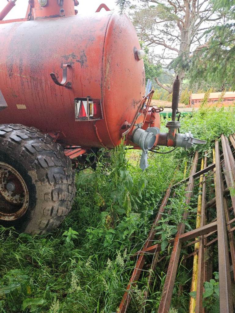 Slurry tanker