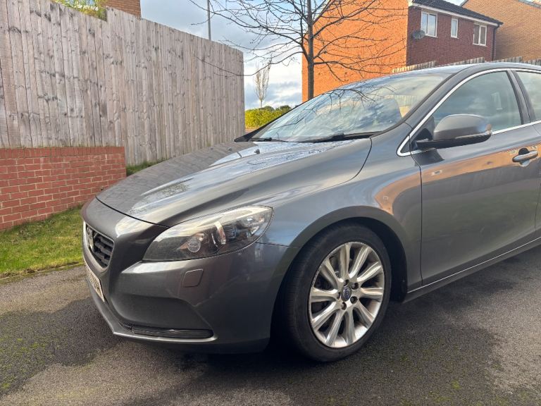 Volvo, V40, Hatchback, 2014, Manual, 1984 (cc), 5 doors