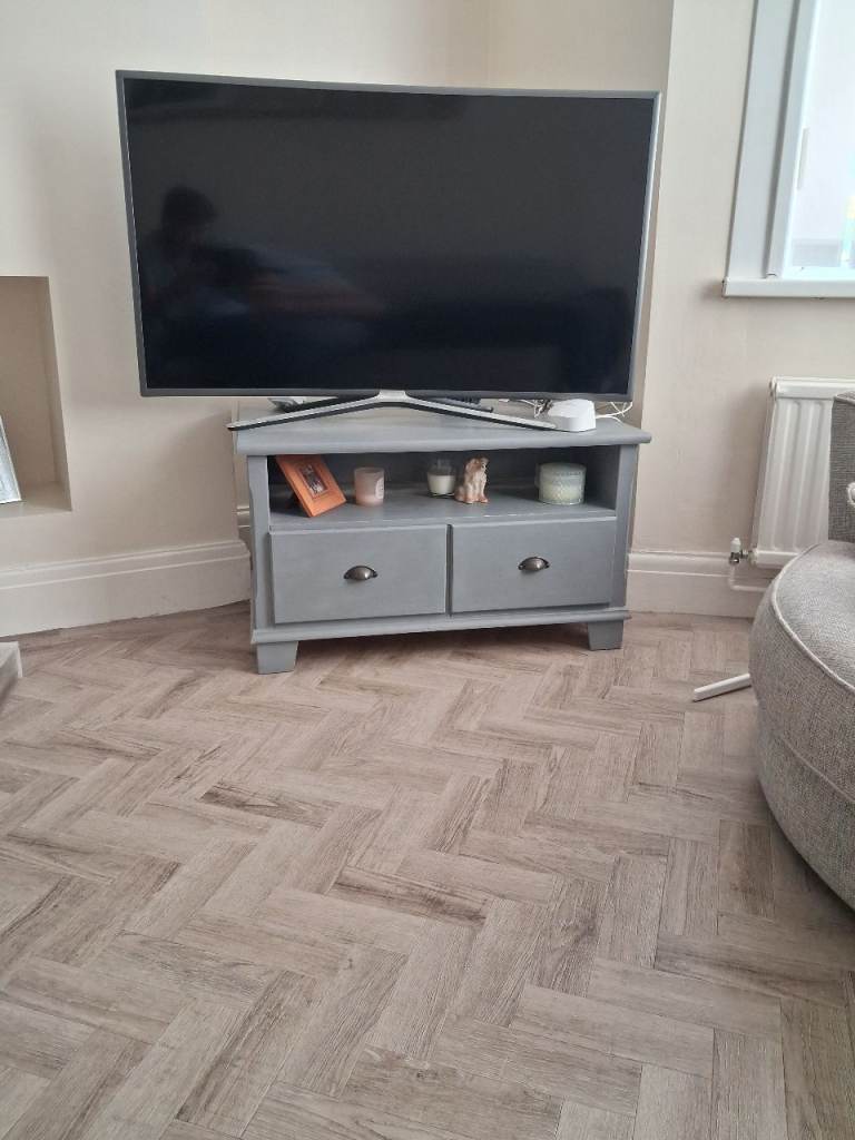 Tv unit 