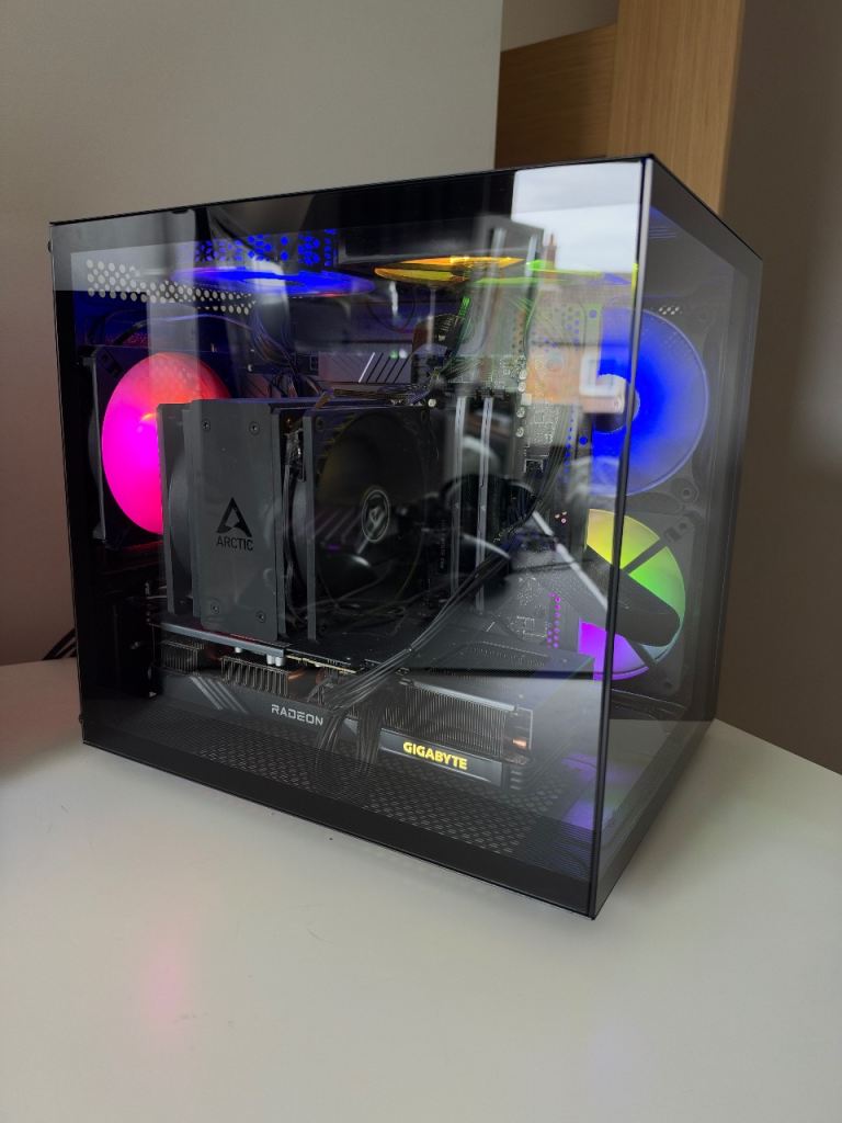 Gaming PC with Gigabyte Radeon RX 7600 XT – As Good As New, £850.00 for ...