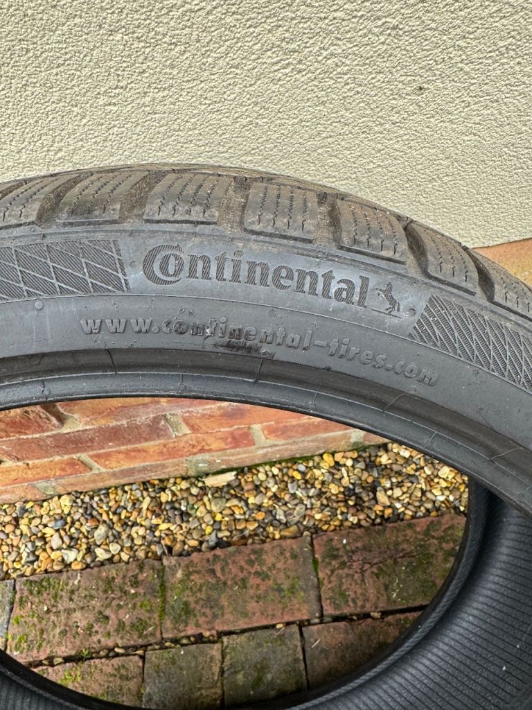 235 35 19 winter tyres Continental Winter Contact TS850P 