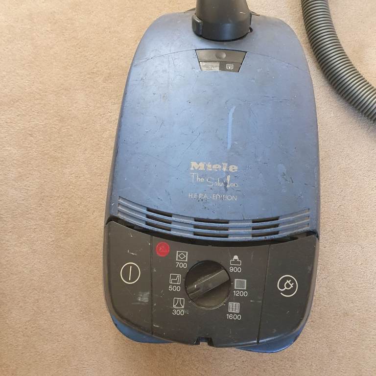 Vacuum Cleaner Miele S518 "The Solution HEPA Edition" – 1600W (Reliable & Powerful)
