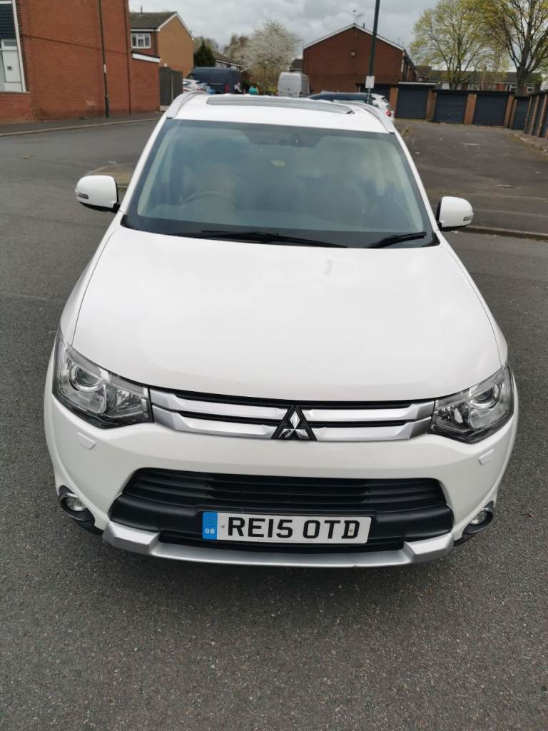 Mitsubishi, OUTLANDER, Estate, 2015, Semi-Auto, 2268 (cc), 5 doors