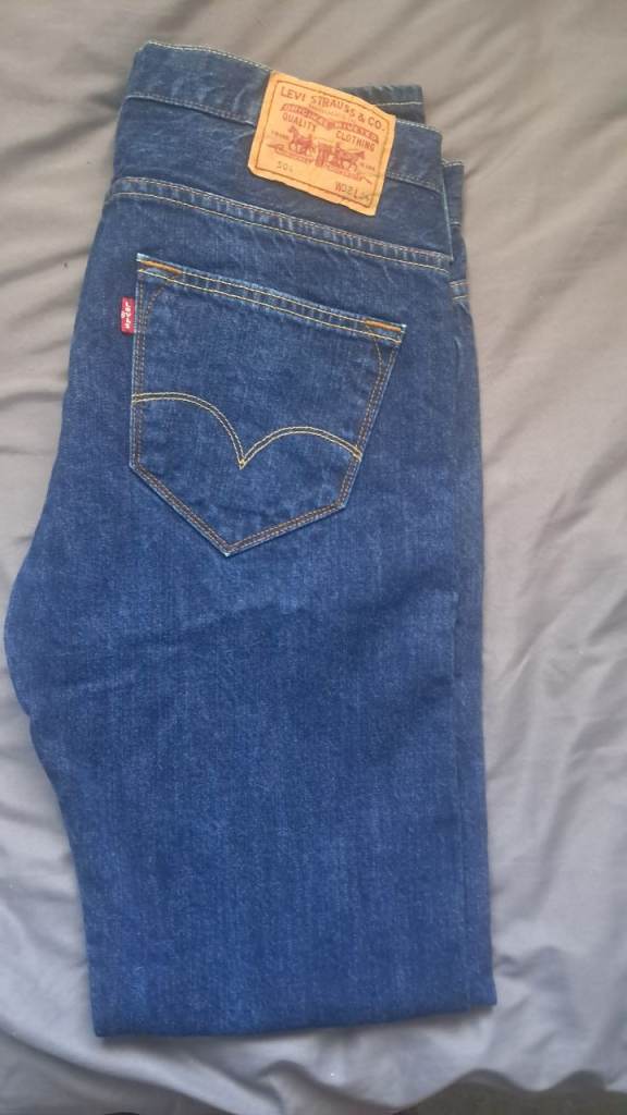 Mens levis jeans 32/34 as new