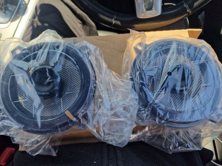 NEW FOCAL ACCESS 130AC SPEAKERS - 5.25 INCH WITH GRILLS