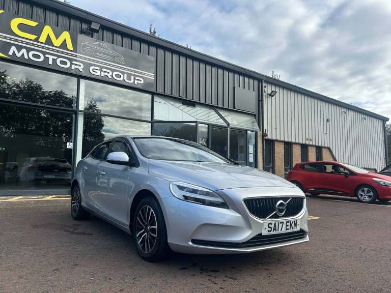 2017 Volvo V40 T3 [152] Momentum 5dr HATCHBACK Petrol Manual