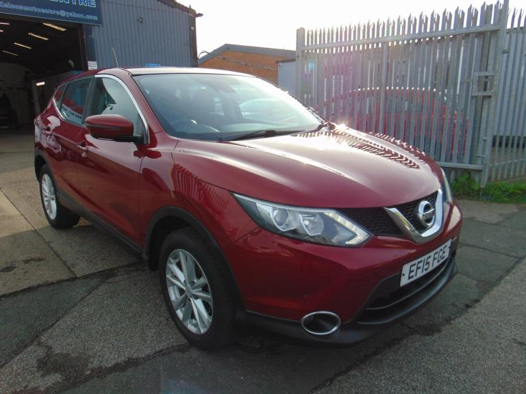 2015 Nissan Qashqai 1.5 dCi Acenta SUV 5dr Diesel Manual 2WD Euro 5 (s/s) (110