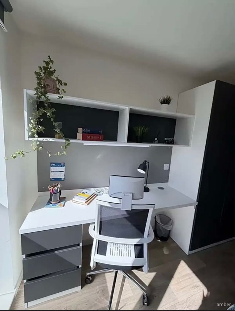 Student Ensuite Room – Gorgie, Edinburgh