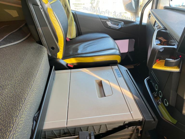 Volvo FH 16 DOUBLE DRIVE 650 EURO 6 HEAVY HAULAGE TRACTOR UNITS....CHOICE OF 4 