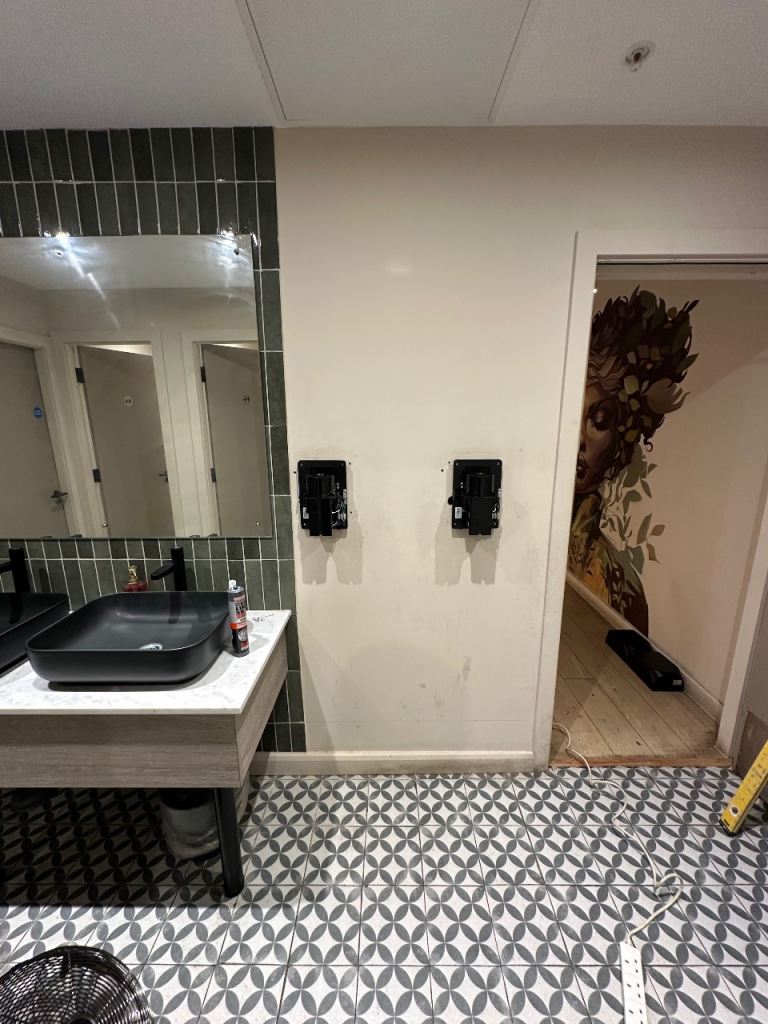 Emergency Plumber Fast Response! London - Plumbing, Heating & Bathrooms - 24/7 Availability