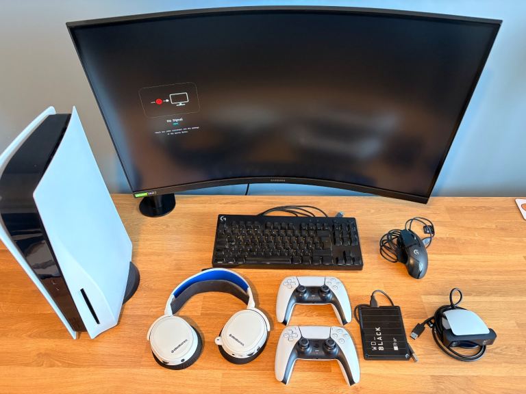 PS5 Ultimate Gaming Bundle