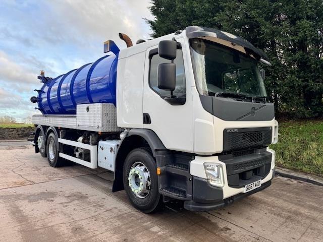 2017 67 Volvo FE 320 Euro 6 6x2 sleeper cab 14,500ltr vacuum tanker wash down 
