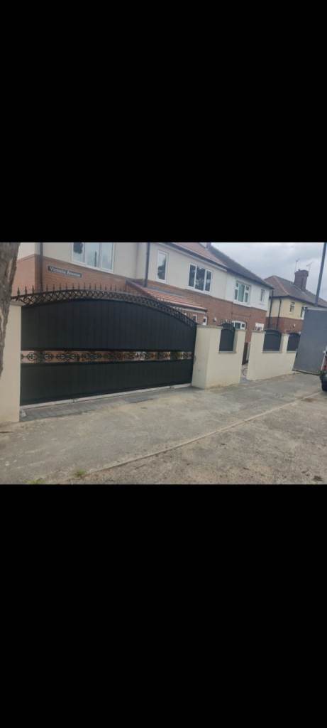 Metal gates and Railings 