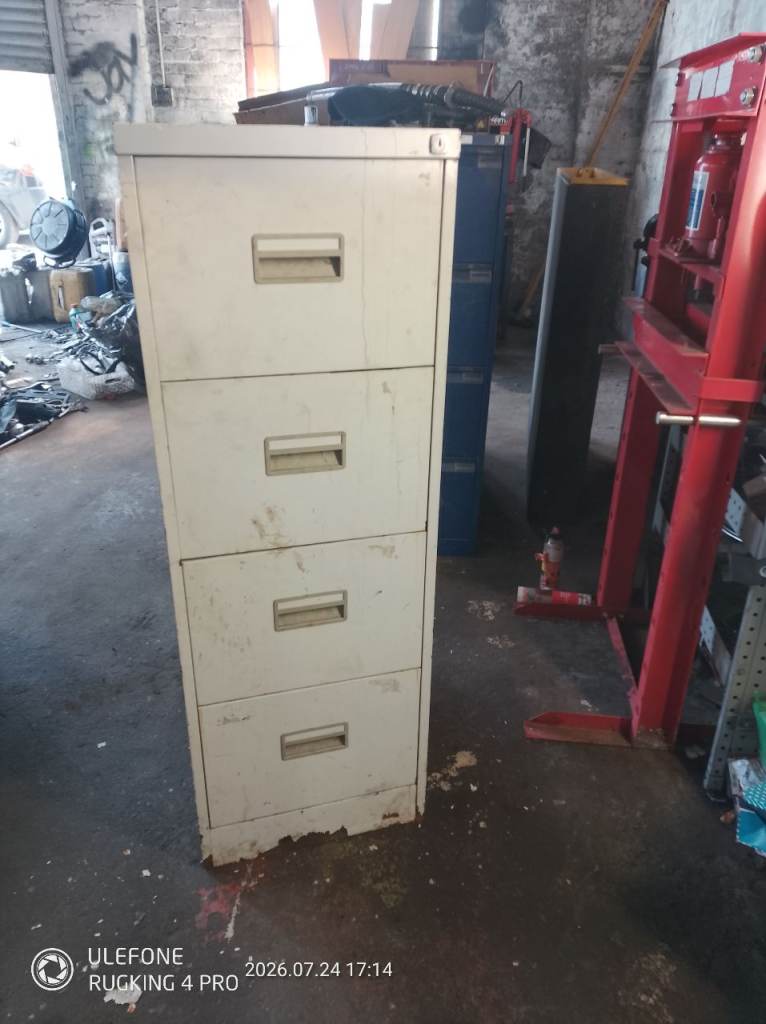 4 drawer cabinet 