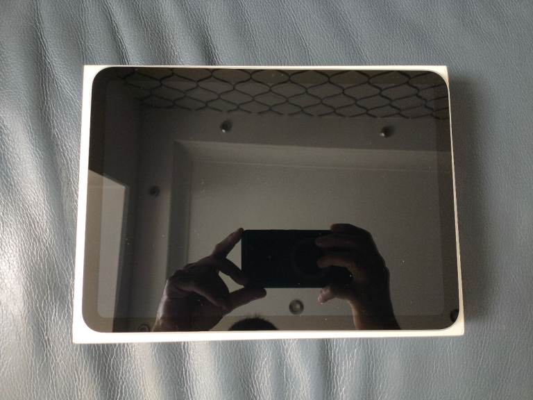 iPad A16 128GB Opened Never Used