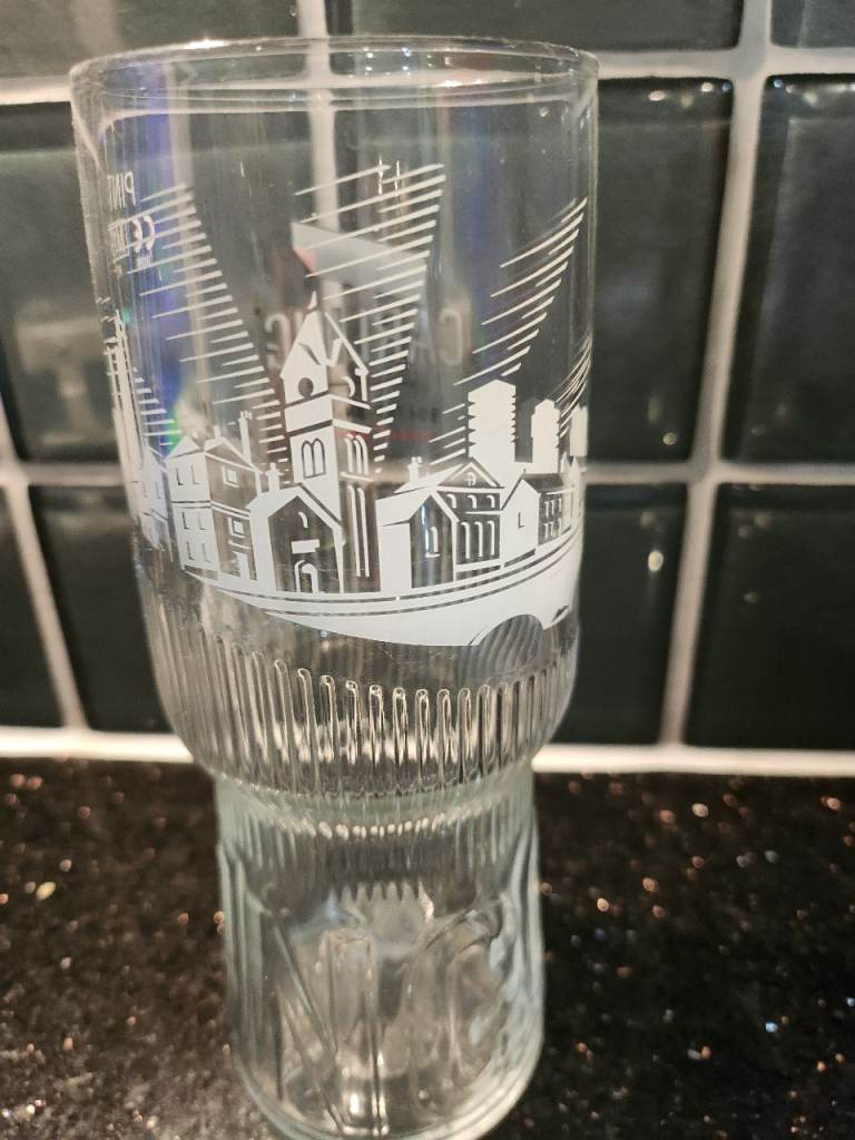 Carling Pint Glasses With Holder