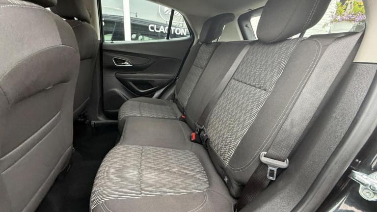 2015 Vauxhall Mokka 1.6i Exclusiv 2WD Euro 6 (s/s) 5dr HATCHBACK Petrol Manual