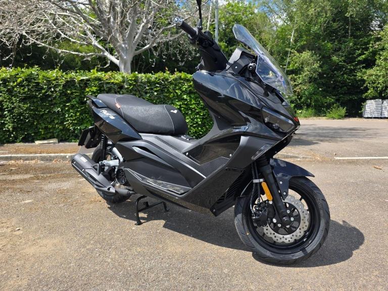 LEXMOTO AURA 125 CVT EURO 5 2025 Petrol Automatic in Grey