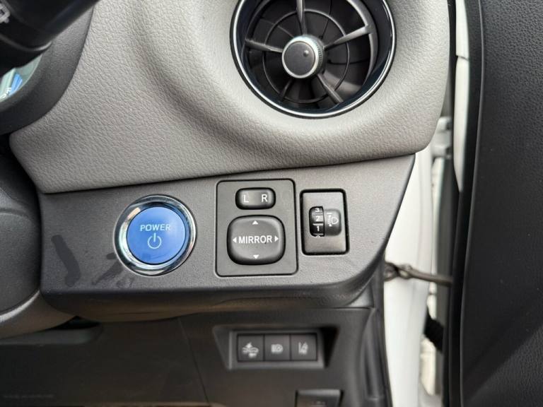 2018 Toyota Yaris 1.5 Hybrid Icon Tech 5dr CVT HATCHBACK PETROL/ELECTRIC Automatic