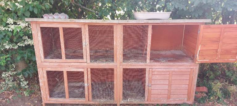 Rabbit hutch 2 tier 