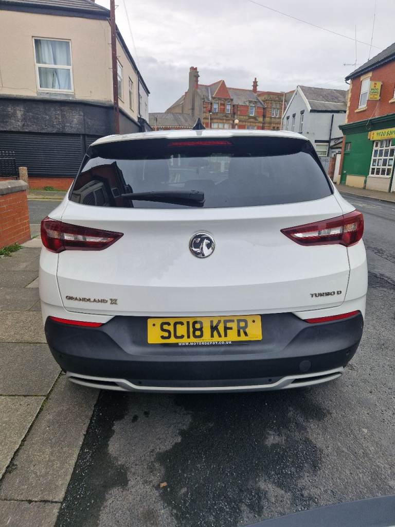 Vauxhall, GRANDLAND X, Hatchback, 2018, Other, 1560 (cc), 5 doors