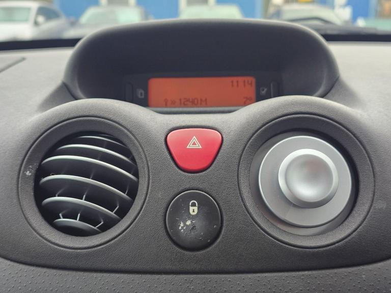 2005 Citroen C3 1.4i SX 5dr Auto HATCHBACK PETROL Automatic