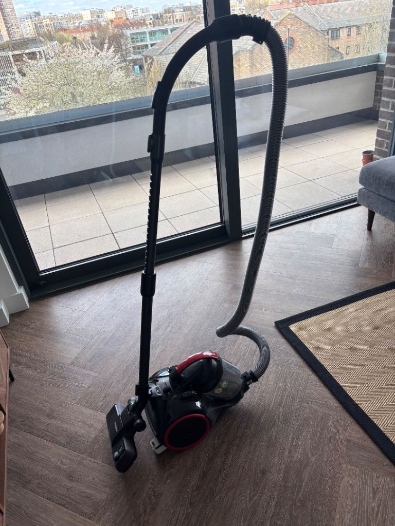 Samsung VC20F70HDER Vitality Red Cylinder Vacuum Cleaner