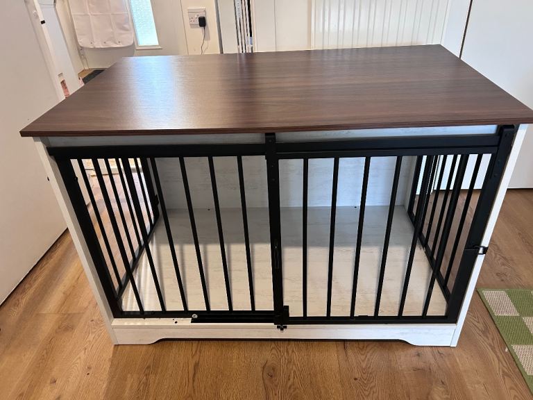 Large wooden pet crate 