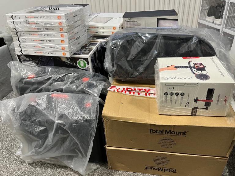 Brand New Tech & Accessories Bundle – £800 (~£1,948 RRP)