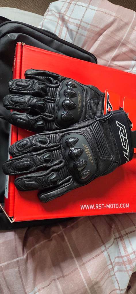 Motorbike gloves 