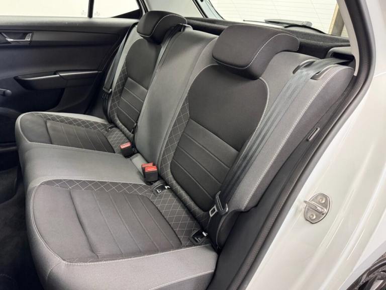 2019 Skoda Fabia 1.0 COLOUR EDITION FIVE DOOR 60 BHP + PARKING SENSORS Hatchback Petrol Manual