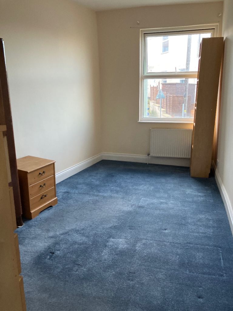 Room to rent in shared house