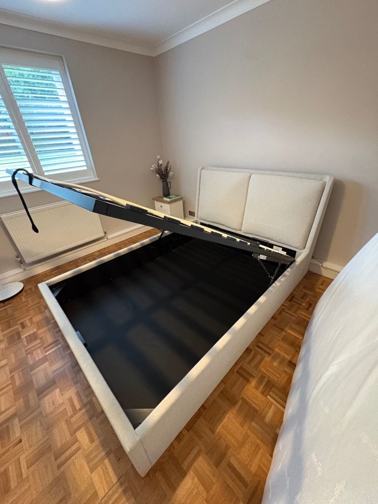 Kingsize ottoman bed frame 