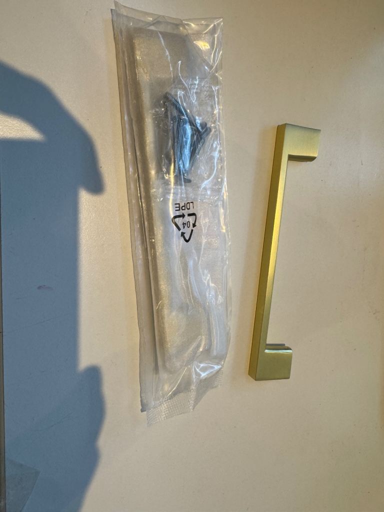 10 Gold cupboard handles 