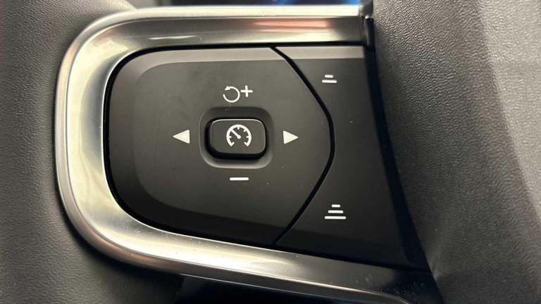 2025 Volvo EC40 Twin Motor 82kWh Plus SUV 5dr Electric Auto AWD (408 ps) ESTATE Electric Automatic