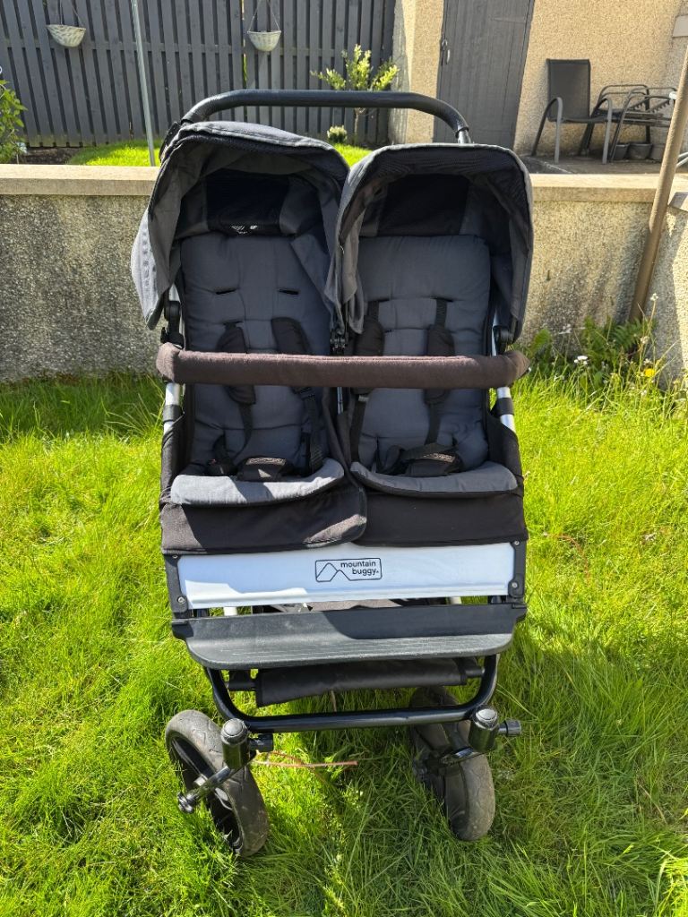 Mountain Buggy Duet V3 Double Pram with Carrycot Plus and Cocoon Bassinet