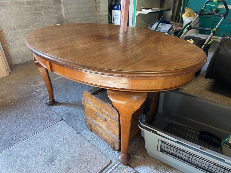 Large Oval Wooden Dining Table – Solid Wood, Good Condition