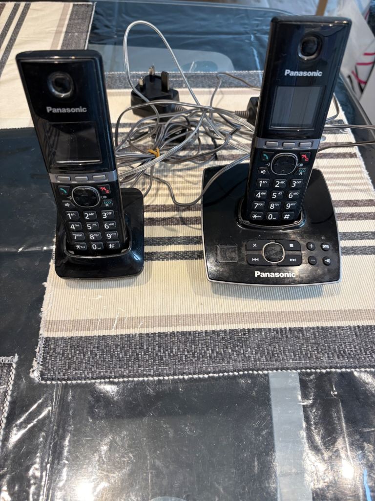 Panasonic Twin pack home phone with book good working condition,Bargain 