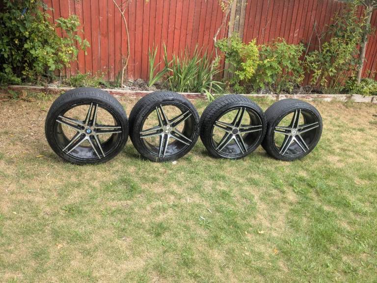 5x120 BMW 18 inch Diamond cut alloys wheels 