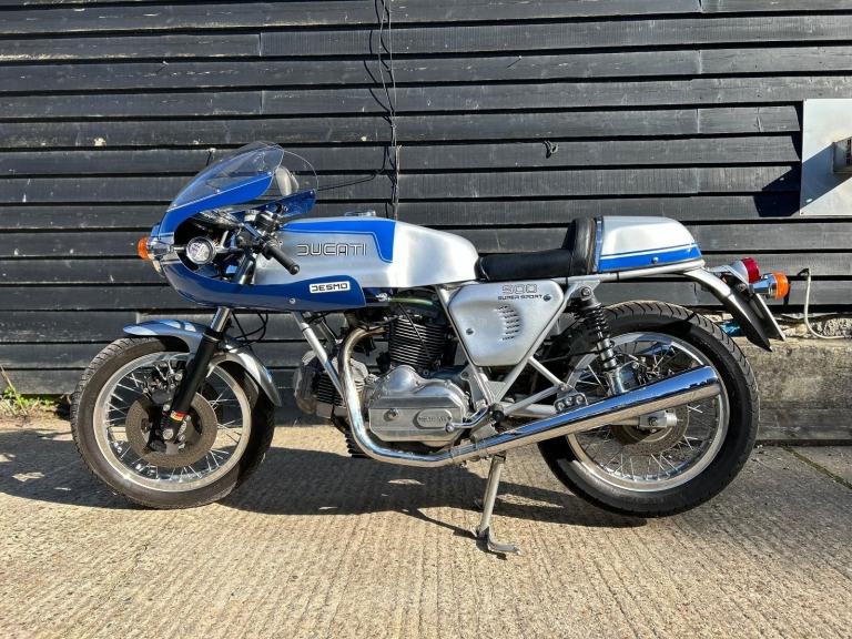Ducati 900 SS