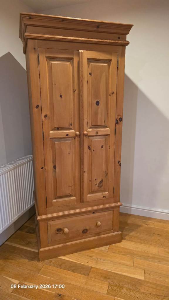 Pine wardrobe 