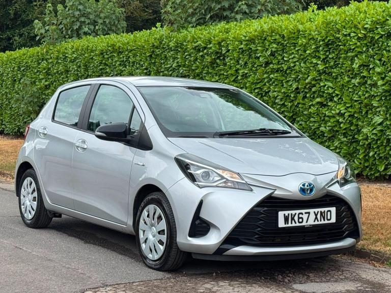 Toyota Yaris 1.5 VVT-h Active E-CVT Euro 6 (s/s) 5dr Petrol/Electric Hybrid Automatic