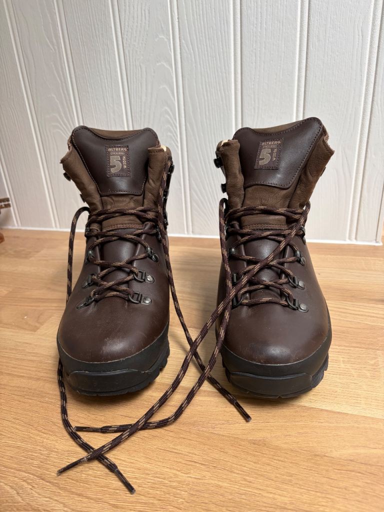 Altberg Hiking Boots Ladies wide fit 5.5/6