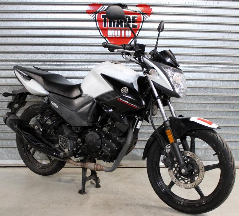 2019 19 YAMAHA YS 125 LEARNER LEGAL TRADE SALE WHITE 7K MILES NEW MOT YS125 YBR