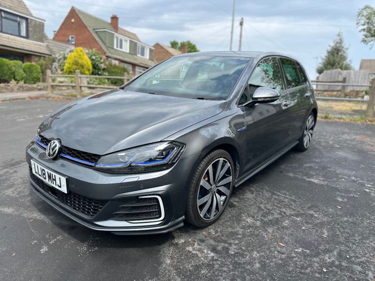 Volkswagen Golf Gte 1.4 Advance Hybrid Semi-Auto, 5 doors