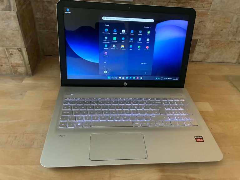 HP ENVY 15.6" Laptop WIN 11/Activated Office, AMD Quad, 16Gb Ram, SSD (MINT UNMARKED CONDITION)